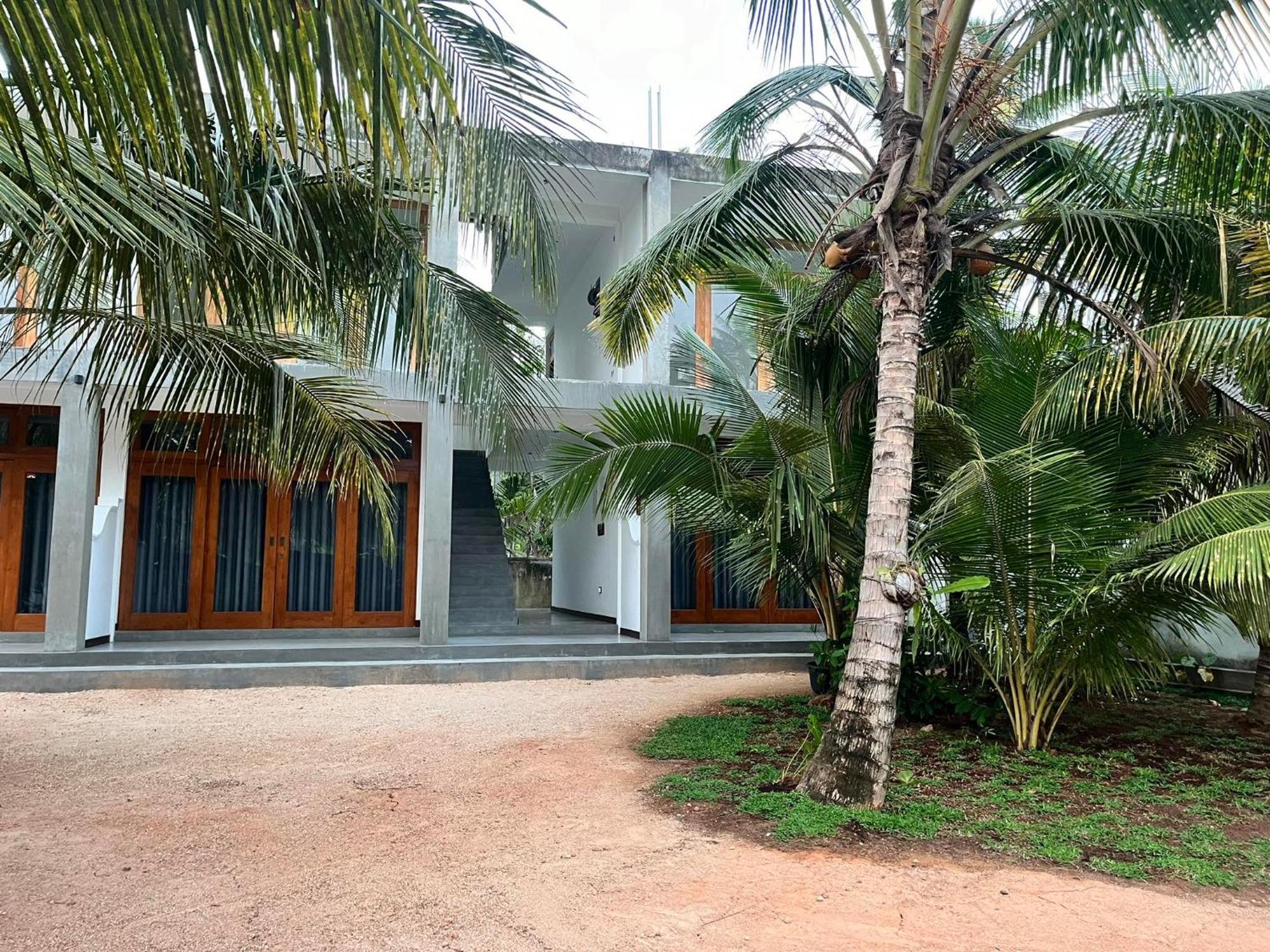 Hotel New Ocean Breeze Madiha Matara Exterior foto