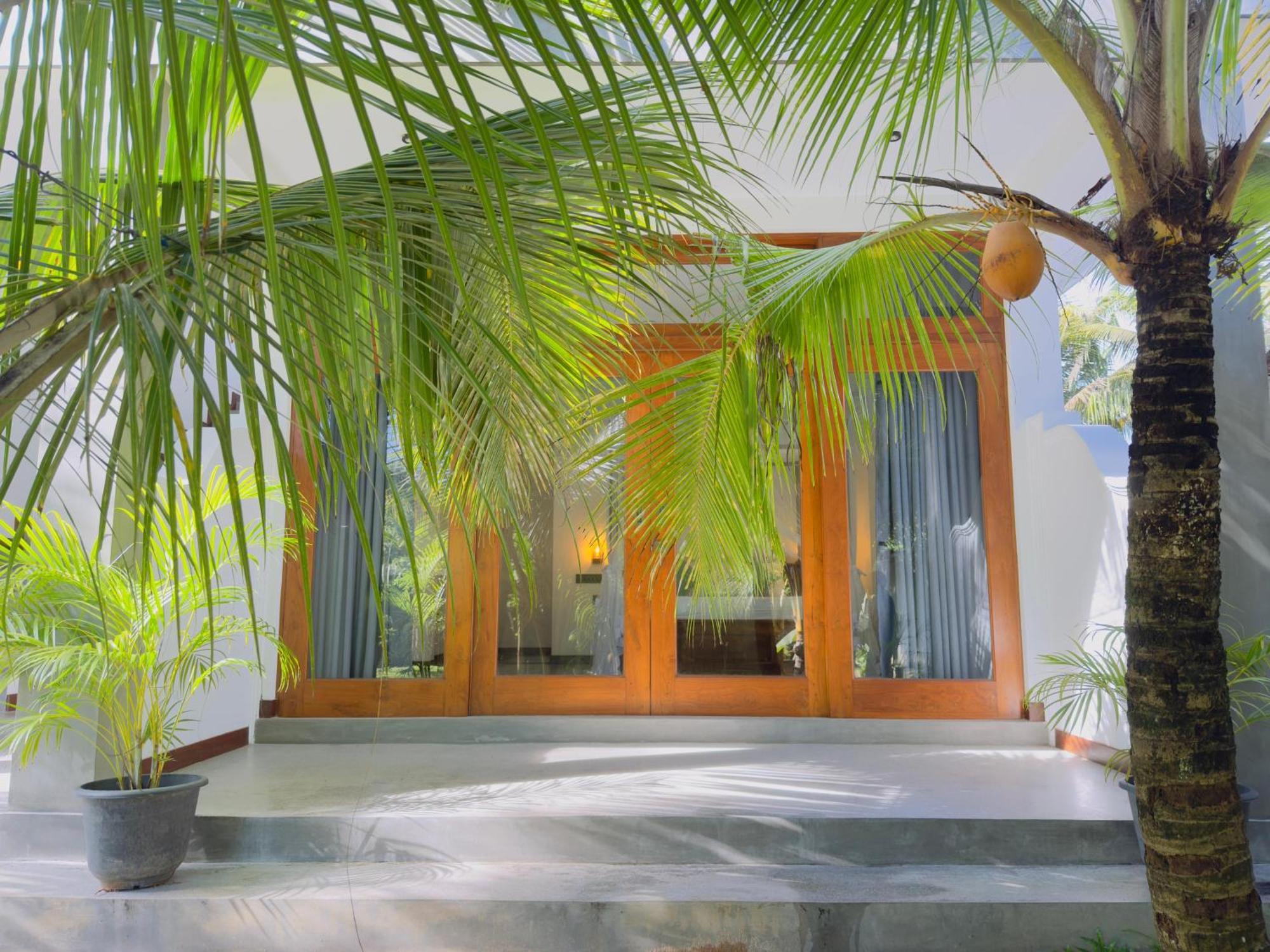 Hotel New Ocean Breeze Madiha Matara Exterior foto
