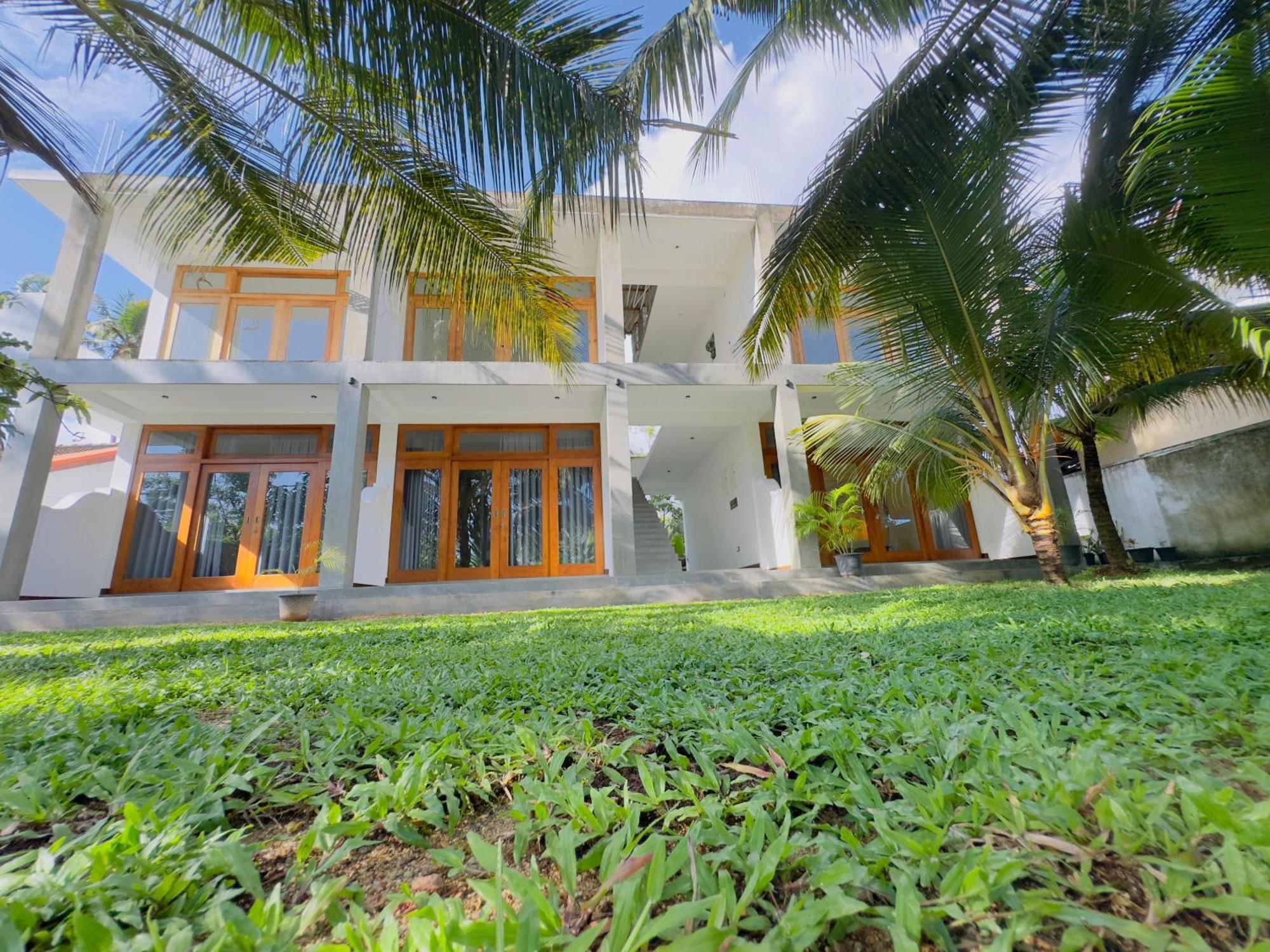 Hotel New Ocean Breeze Madiha Matara Exterior foto